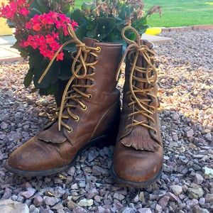 Loredo vintage lace ups